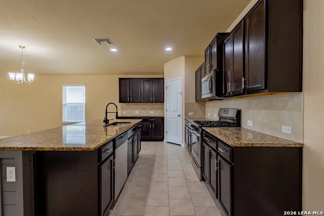 8713 Ironwood Hl San Antonio, TX 78254