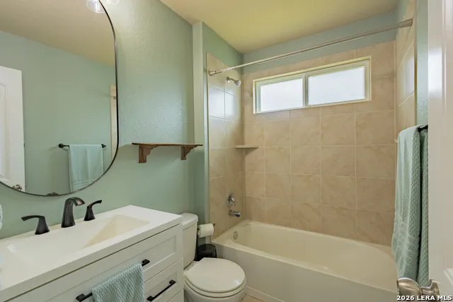 8713 Ironwood Hl San Antonio, TX 78254