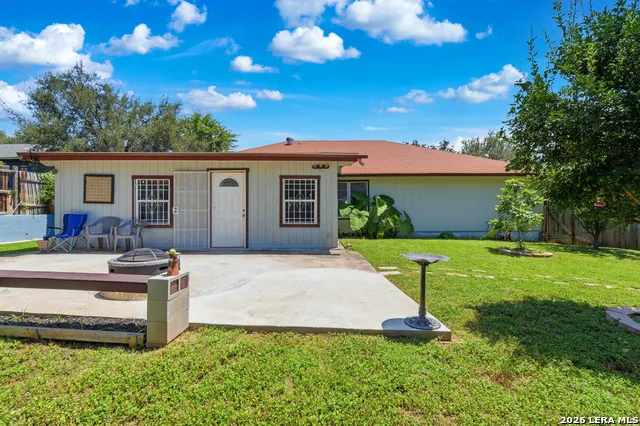 5815 Lake Wind St San Antonio, TX 78222