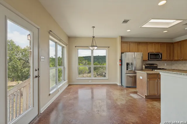421 Armadillo Trail Dr E Comfort, TX 78013