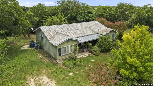 1521 S MESQUITE AVE New Braunfels, TX 78130