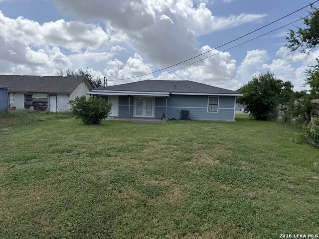 108 MARILYN DR Gregory, TX 78359