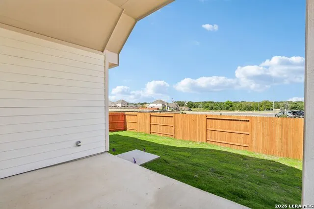 138 STREAM ST Seguin, TX 78155