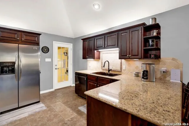 473 County Road 375 San Antonio, TX 78253