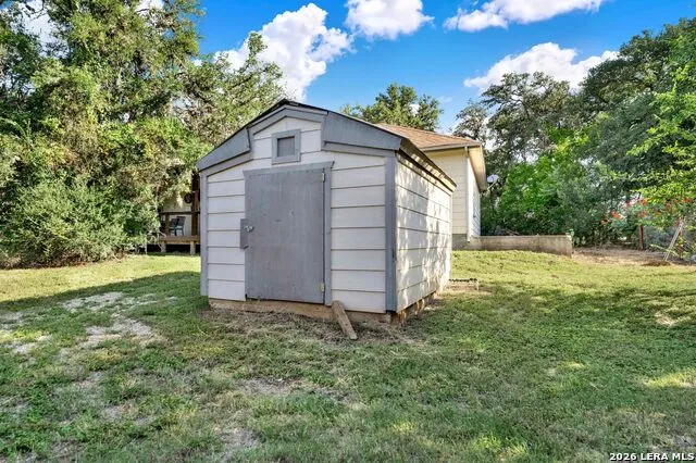 473 County Road 375 San Antonio, TX 78253