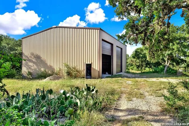 473 County Road 375 San Antonio, TX 78253