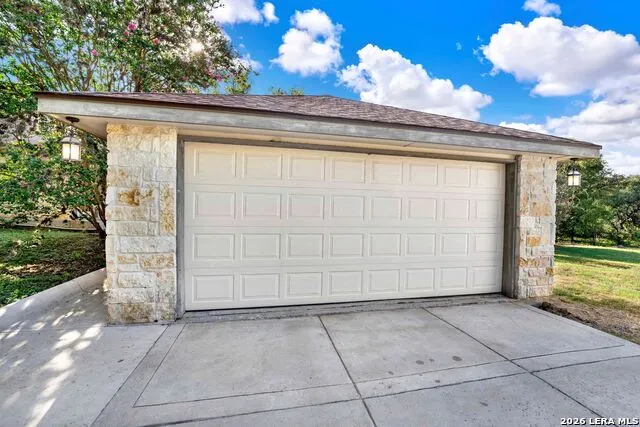 473 County Road 375 San Antonio, TX 78253