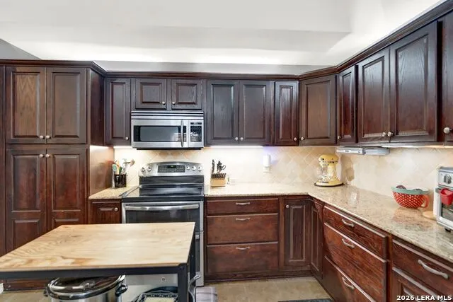 473 County Road 375 San Antonio, TX 78253
