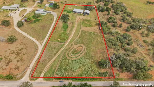 1754 County Road 467 Stockdale, TX 78160