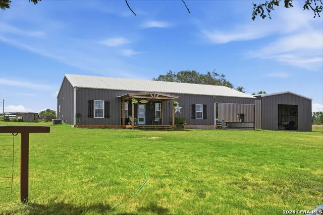 1754 County Road 467 Stockdale, TX 78160