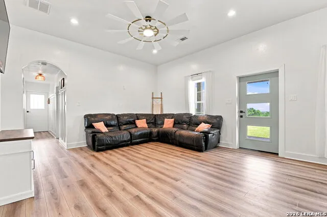1754 County Road 467 Stockdale, TX 78160