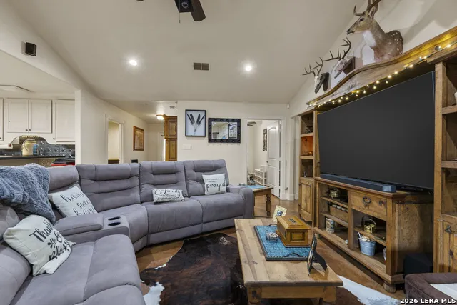 103 E High Bluff Circle Boerne, TX 78006