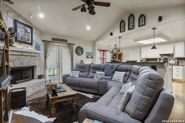 103 E High Bluff Circle Boerne, TX 78006