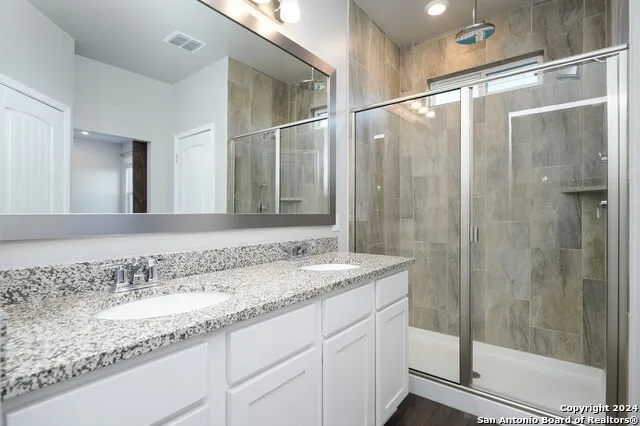 3915 Ivy Path St.Hedwig, TX 78152