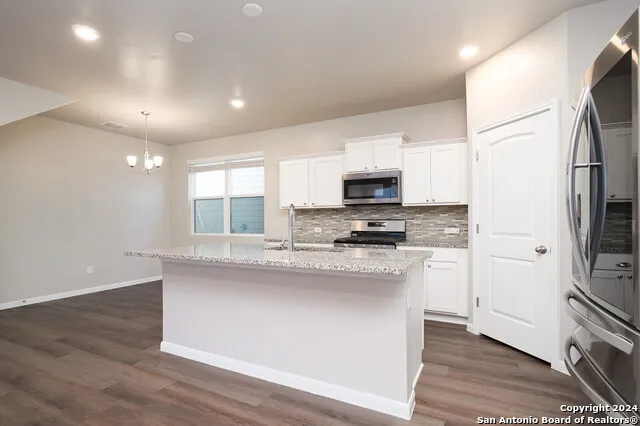 3915 Ivy Path St.Hedwig, TX 78152