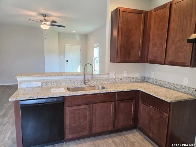 10406 Buescher San Antonio, TX 78223