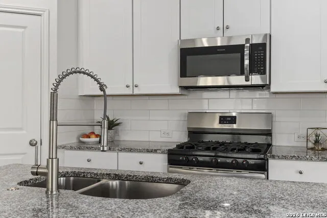 31650 Acacia Vista Bulverde, TX 78163