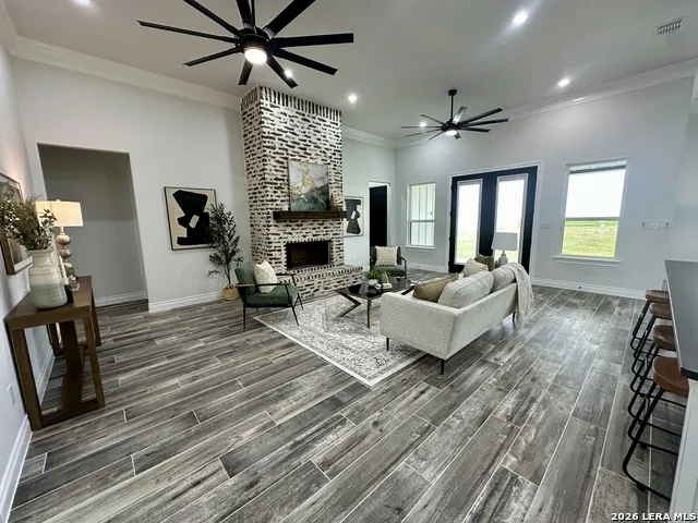 158 Estates Dr La Vernia, TX 78121