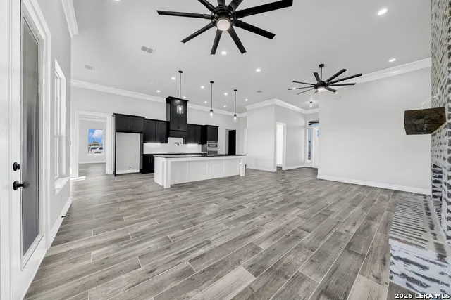 158 Estates Dr La Vernia, TX 78121