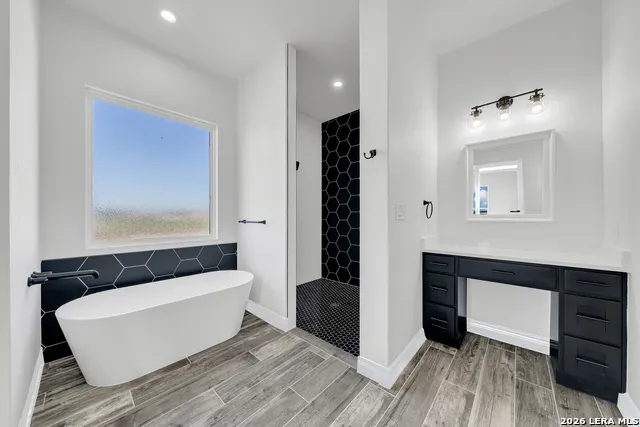 158 Estates Dr La Vernia, TX 78121