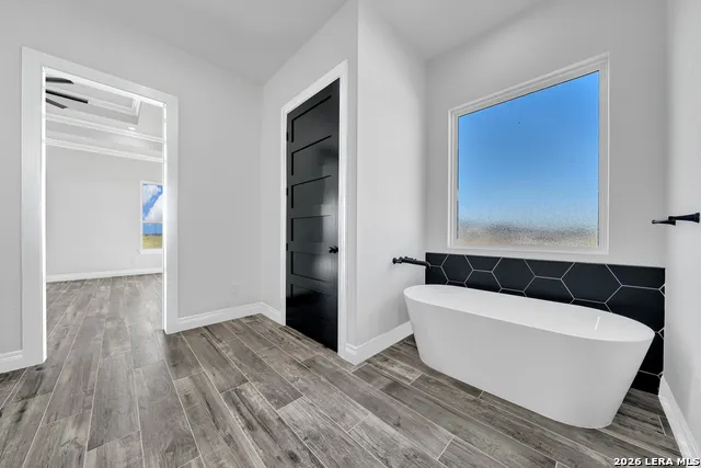 158 Estates Dr La Vernia, TX 78121