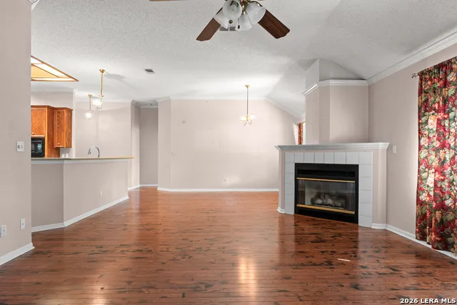 1275 FOX GLEN RD New Braunfels, TX 78130