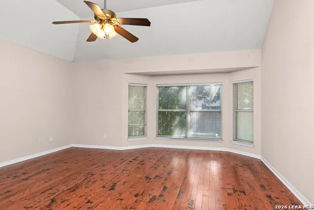 1275 FOX GLEN RD New Braunfels, TX 78130