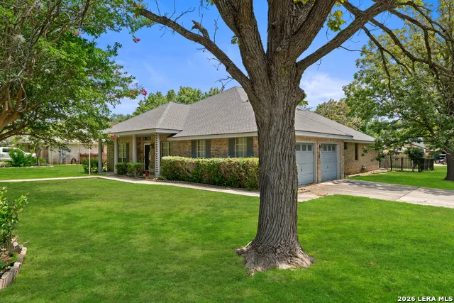 1275 FOX GLEN RD New Braunfels, TX 78130