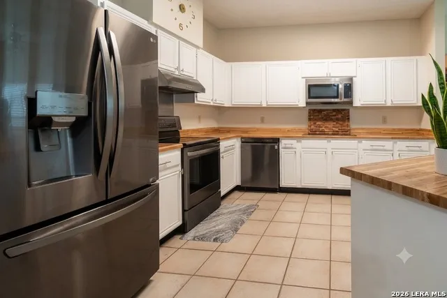 13343 Galicia Universal City, TX 78148
