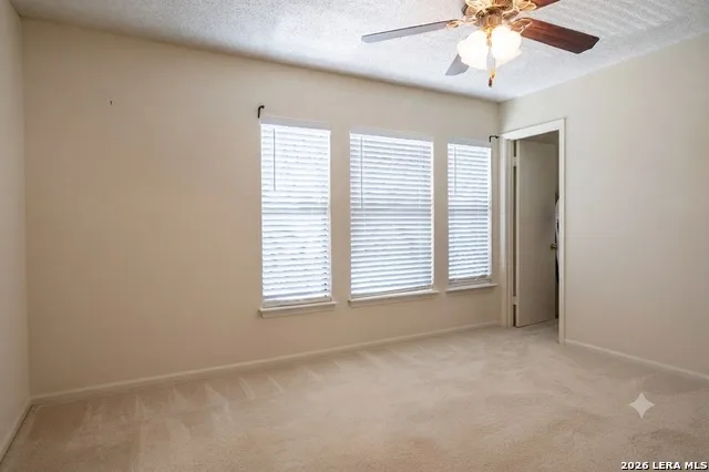 13343 Galicia Universal City, TX 78148