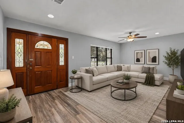 514 THORAIN BLVD San Antonio, TX 78212
