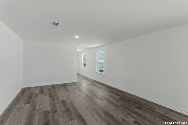 503 RAVEN ROW Marion, TX 78124