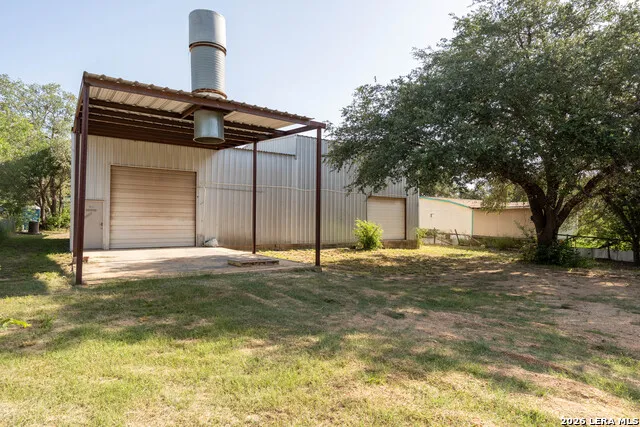 620 Viewpoint Dr Poteet, TX 78065