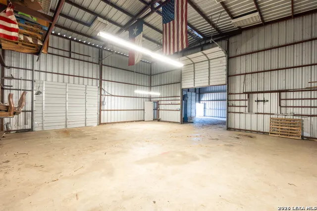 620 Viewpoint Dr Poteet, TX 78065