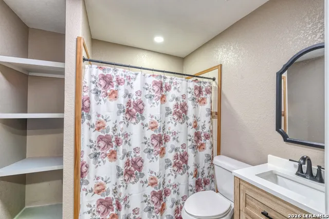422 Apolonio St. Uvalde, TX 78801