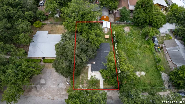 422 Apolonio St. Uvalde, TX 78801
