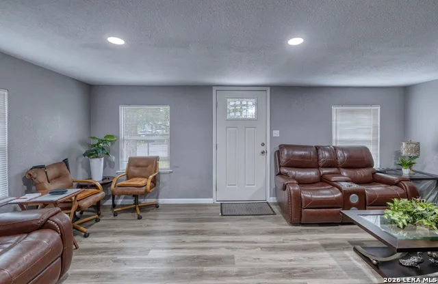 422 Apolonio St. Uvalde, TX 78801