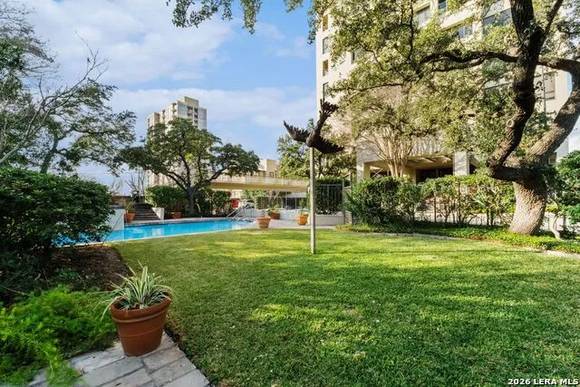 4001 New Braunfels #APT 302A San Antonio, TX 78209
