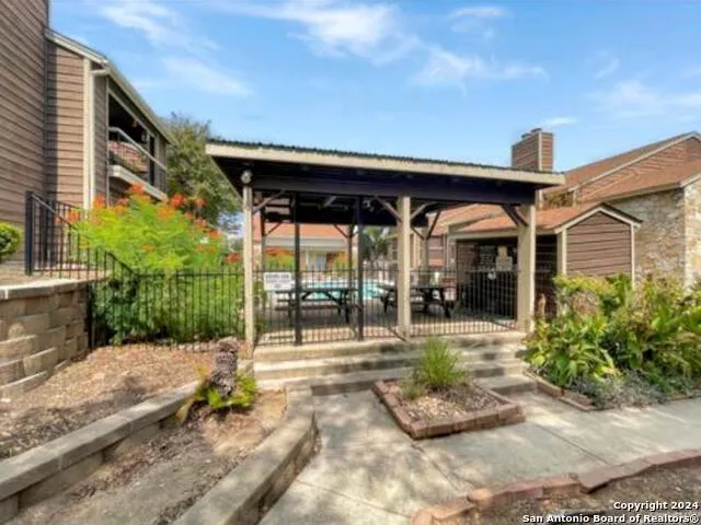 11520 HUEBNER ROAD #107 San Antonio, TX 78230