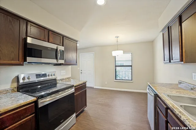 255 E Rampart Dr #401 San Antonio, TX 78216