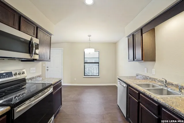 255 E Rampart Dr #401 San Antonio, TX 78216