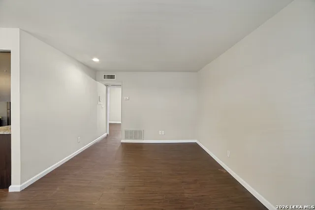 255 E Rampart Dr #401 San Antonio, TX 78216