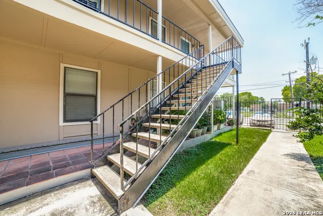 255 E Rampart Dr #401 San Antonio, TX 78216