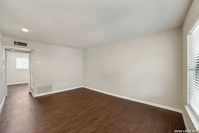 255 E Rampart Dr #401 San Antonio, TX 78216
