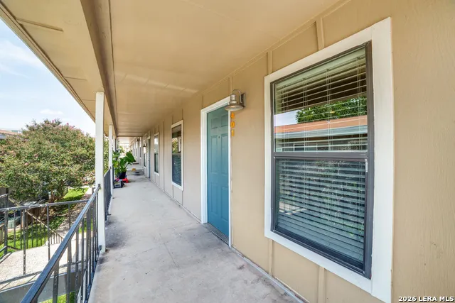 255 E Rampart Dr #401 San Antonio, TX 78216