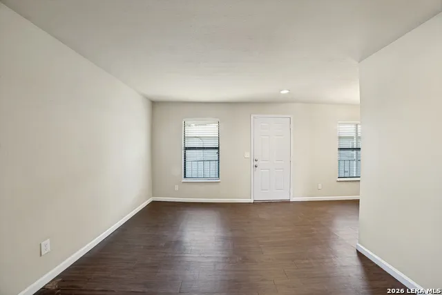 255 E Rampart Dr #401 San Antonio, TX 78216