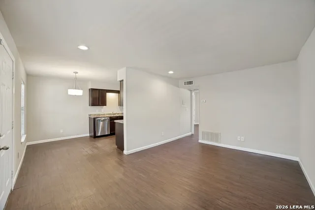 255 E Rampart Dr #401 San Antonio, TX 78216