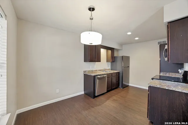 255 E Rampart Dr #401 San Antonio, TX 78216