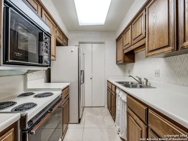 7701 Wurzbach Rd #406 San Antonio, TX 78229