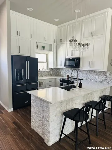 231 Navarro Xing #7B Seguin, TX 78155
